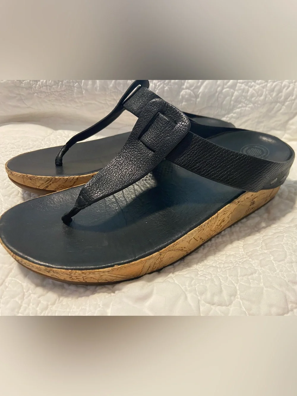 FitFlop ibiza size 8 Black Cork Wedge Thong Sandals - Sleek Leather Straps